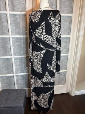 Donna Morgan Black and White Abstract Animal Print Maxi Dress